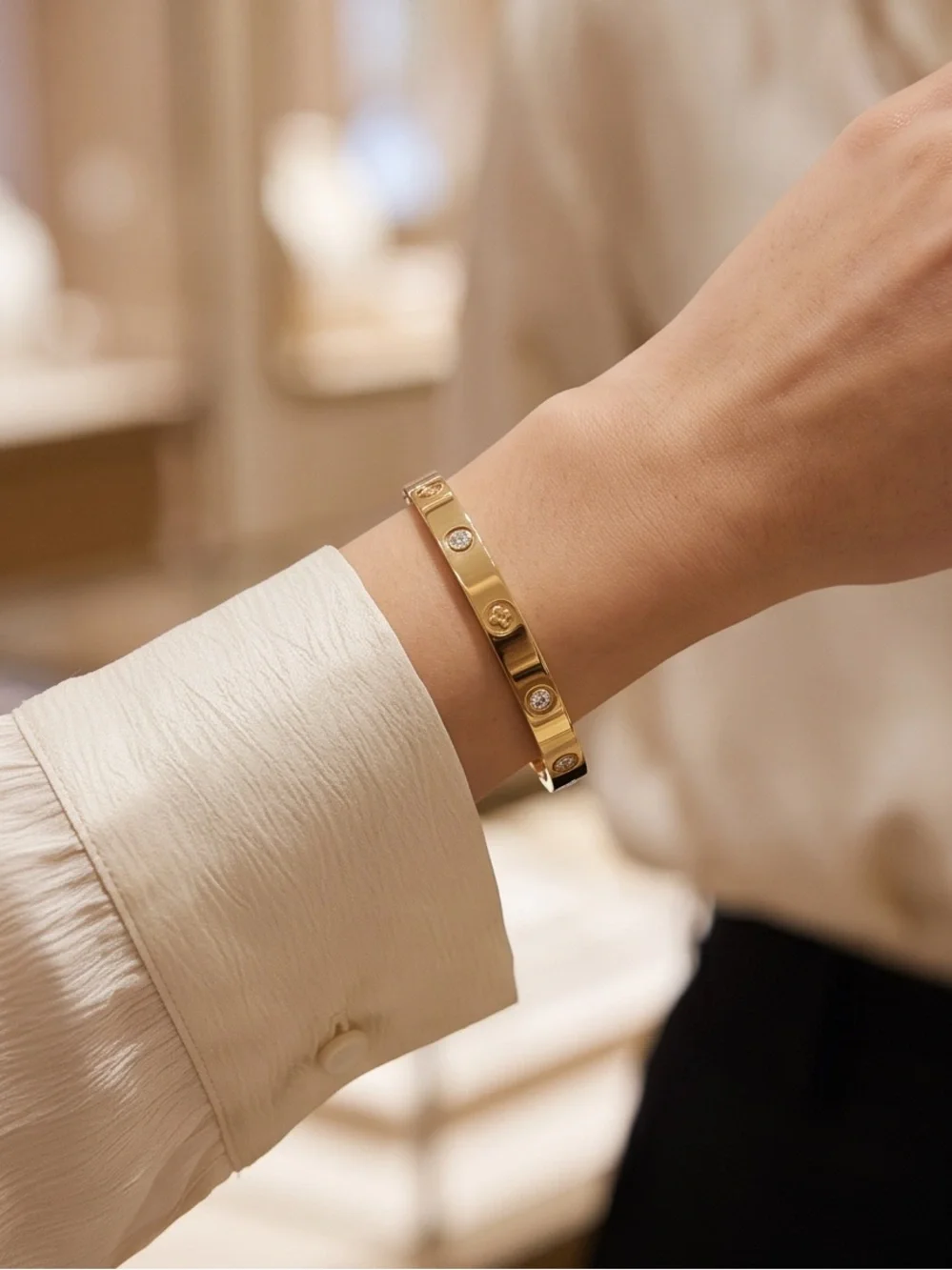 Gold unbranded Crystal Accent Bangle Bracelet 7